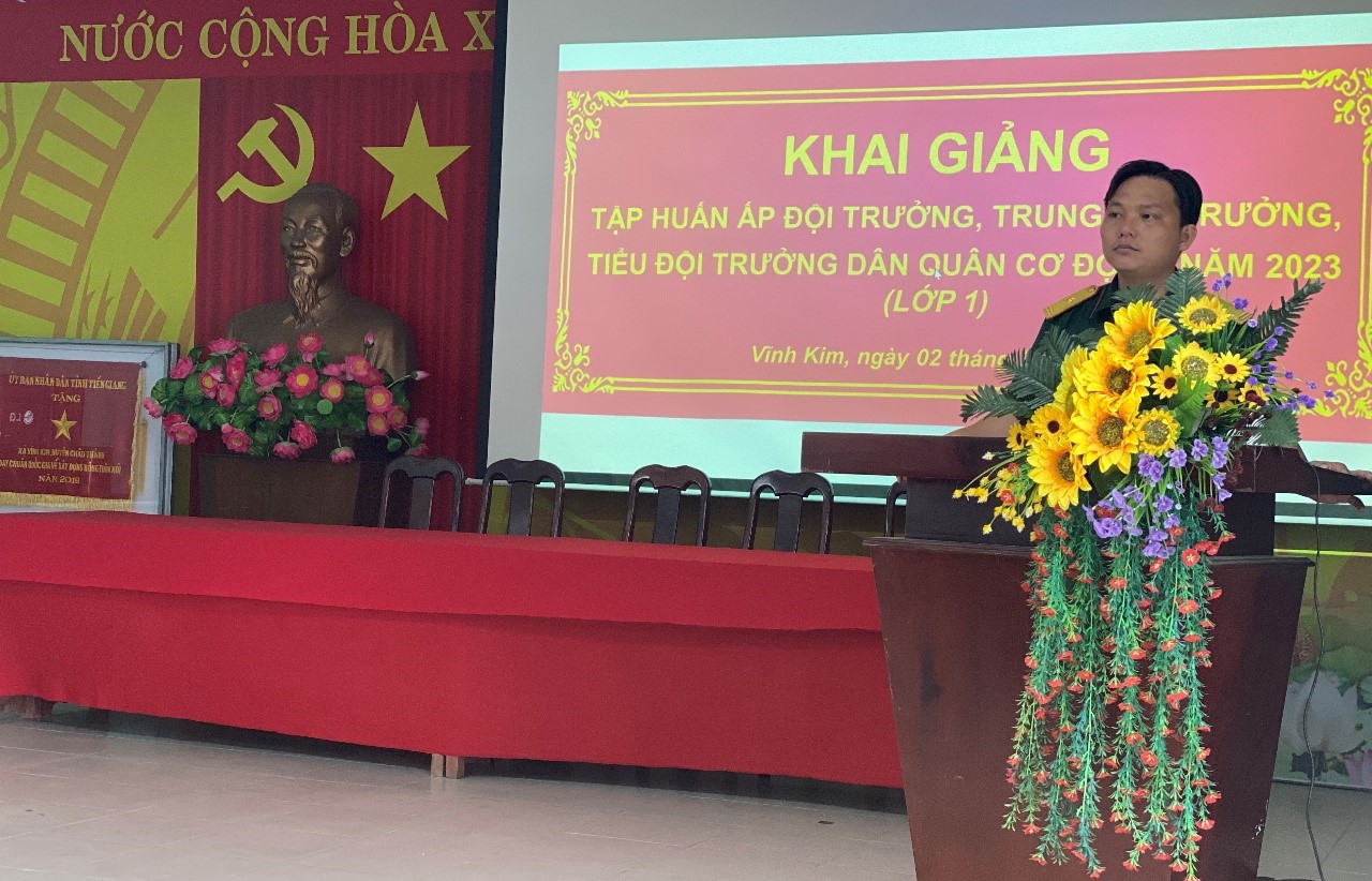 Khai giảng lớp tập huấn ấp đội trưởng, trung đội trưởng, tiểu đội trưởng dân quân cơ động năm 2023 cụm Vĩnh Kim